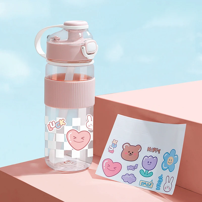 Bouteille d'eau de sport portable en plastique pour le fitness – Parfaite pour l'hydratation en déplacement, légère et facile à transporter.