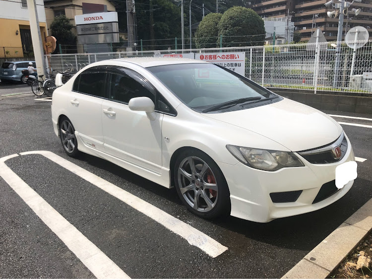 シビックの右斜め前写真展に関するカスタム事例の投稿画像1枚目
