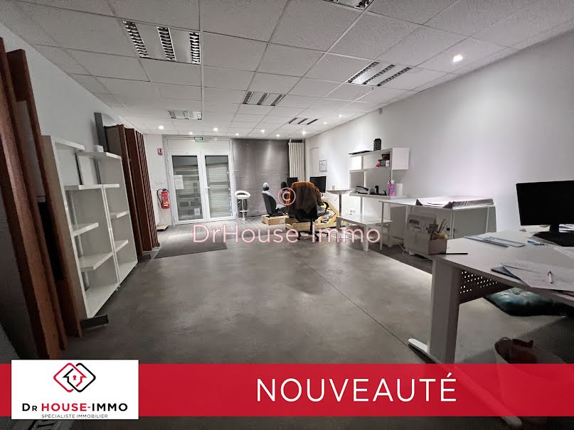 Location  locaux professionnels 10 pièces 200 m² à Onnaing (59264), 1 300 €