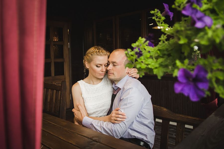 Wedding photographer Svetlana Plashkova (light). Photo of 5 February 2014