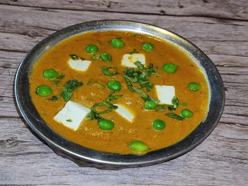 Mutter Paneer