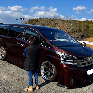 ヴェルファイア AGH30W