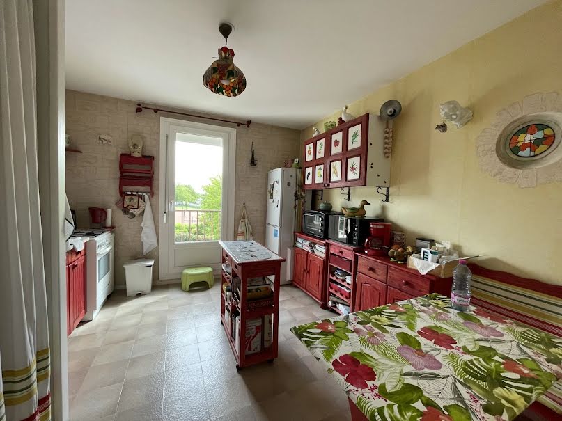 Vente appartement 3 pièces 66 m² à Saint-Quentin (02100), 50 000 €