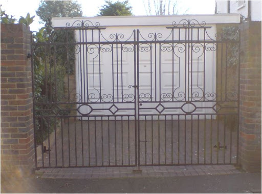 Bespoke Gate