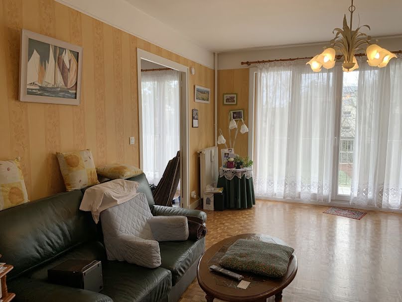 Location  appartement 4 pièces 78.16 m² à Chantilly (60500), 1 450 €