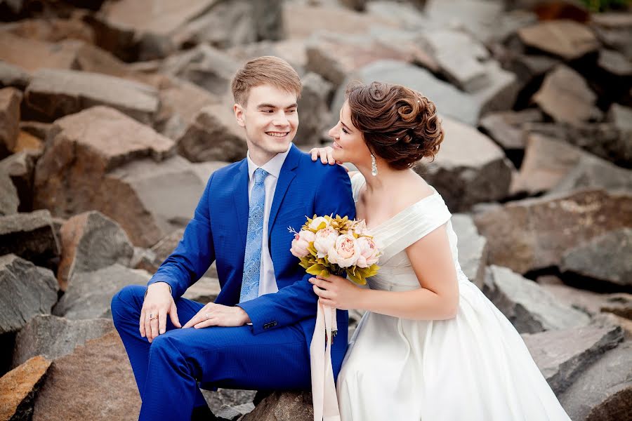 Fotógrafo de casamento Alla Mescheryakova (allamesh). Foto de 7 de julho 2016