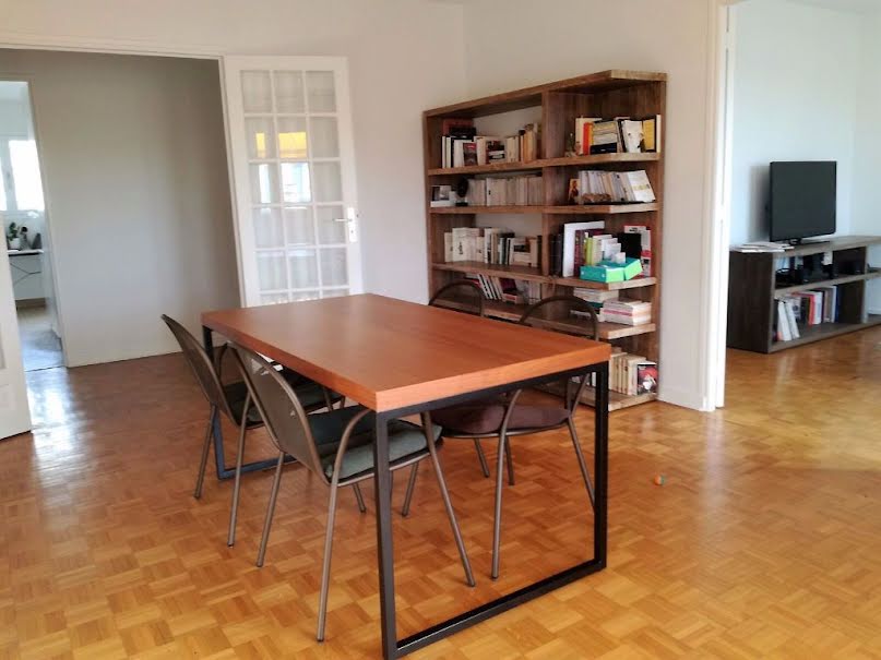 Location meublée appartement 3 pièces 70 m² à Les Lilas (93260), 1 500 €