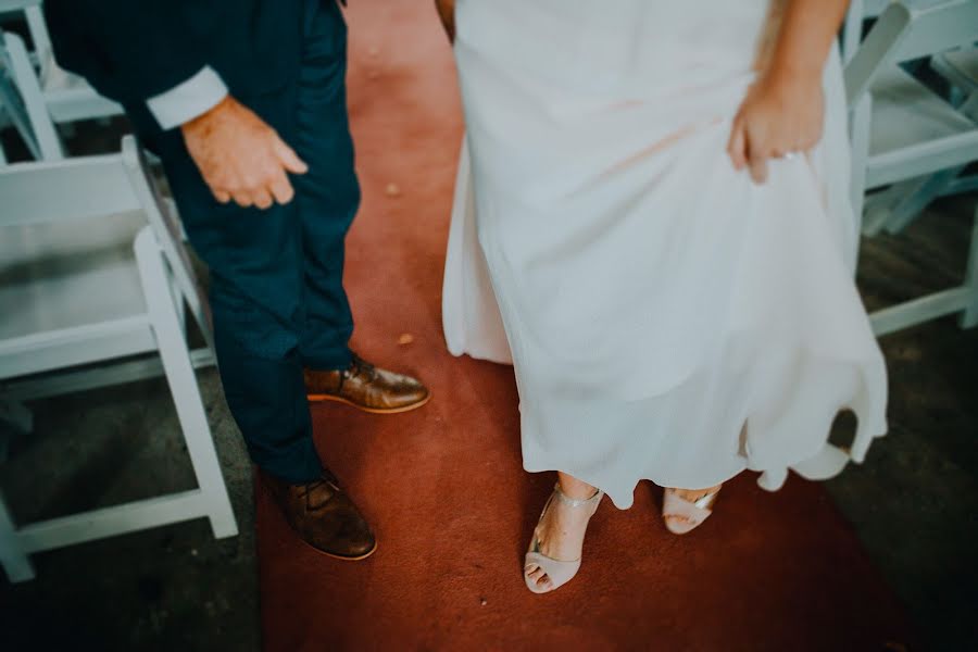 Fotógrafo de bodas Lisa Byrne (lisabyrne). Foto del 2 de julio 2019