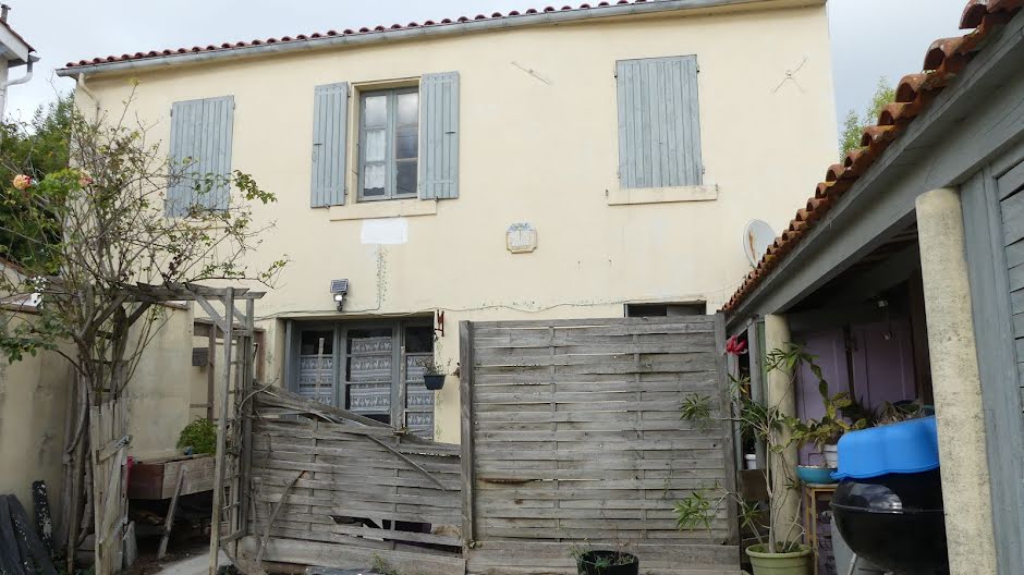 Vente maison 4 pièces 94 m² à Saint-Georges-d'Oléron (17190), 183 000 €