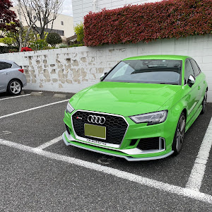 RS3 セダン