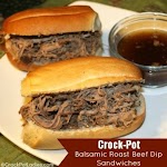 Crock-Pot Balsamic Roast Beef Dip Sandwiches was pinched from <a href="http://crockpotladies.com/crockpot-balsamic-roast-beef-dip-sandwiches/" target="_blank">crockpotladies.com.</a>