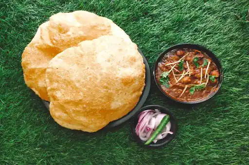 Chole Poori