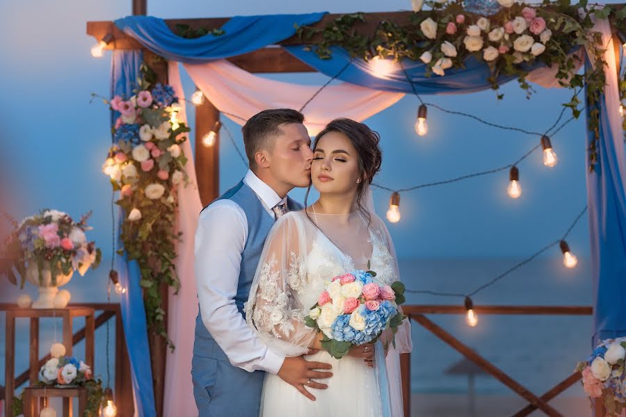 Fotógrafo de casamento Yuliya Pekna-Romanchenko (luchik08). Foto de 14 de abril 2019