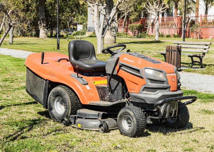 Common Problems With Husqvarna Riding Mowers