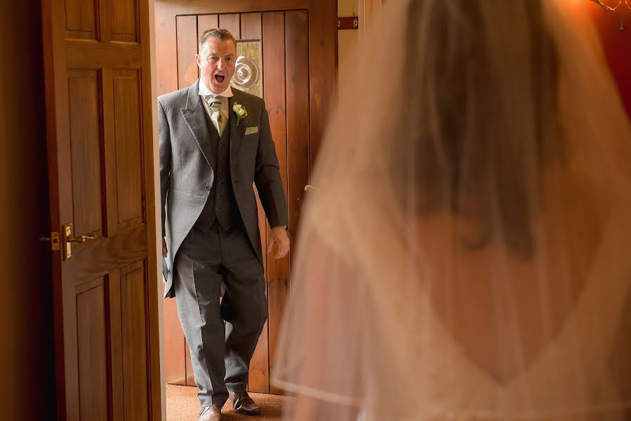 Fotógrafo de casamento Neil Redfern (neilredfern). Foto de 25 de junho 2017