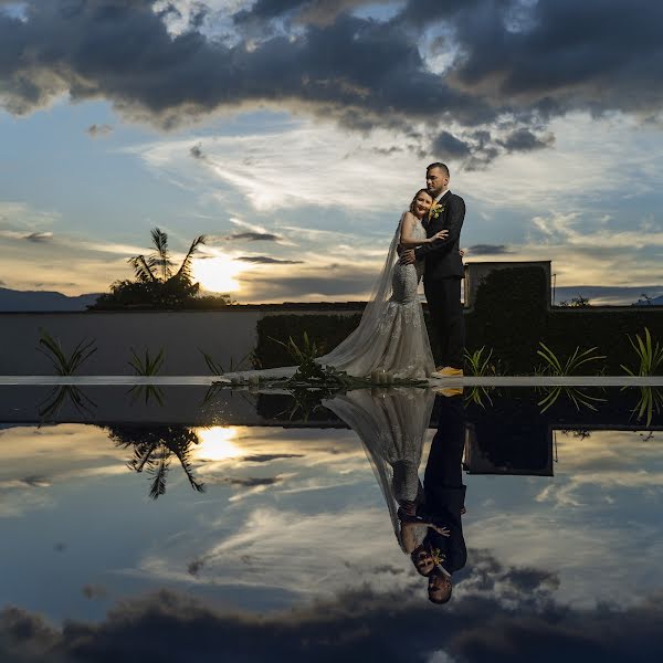 Wedding photographer Oscar Echeverri (oscarecheverri). Photo of 7 October 2021