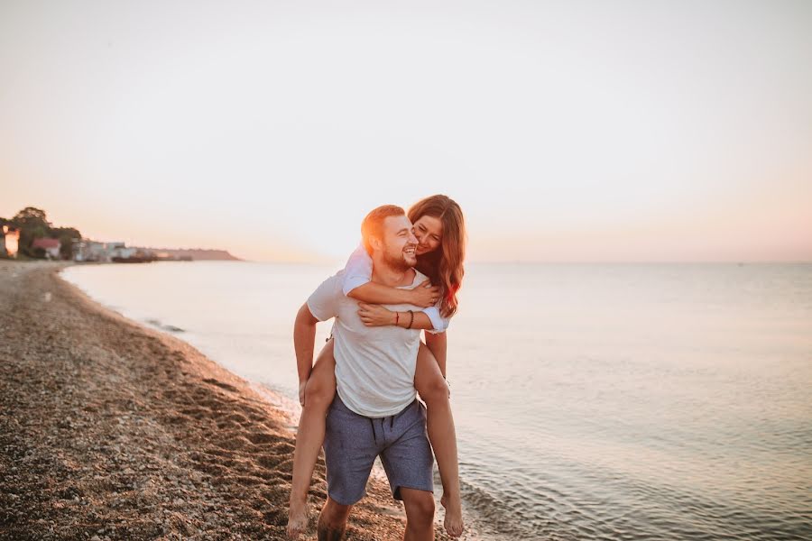 Wedding photographer Aleksandr Meloyan (meloyans). Photo of 6 February 2019