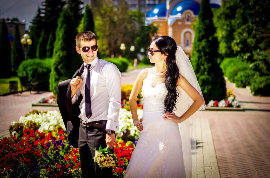 Fotógrafo de casamento Darya Baeva (dashuulikk). Foto de 16 de setembro 2014