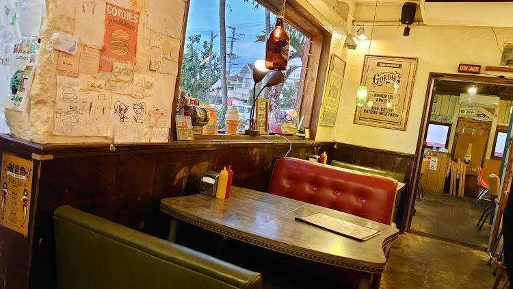 カローラフィールダーのGS・UZS190・映り行く景色を、貴方と共に・098 STYLE・カメラ📸を轢いて再起不能に関するカスタム事例の投稿画像14枚目