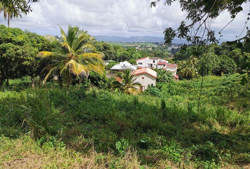  Vente Terrain à bâtir - à Fort-de-France (97200) 