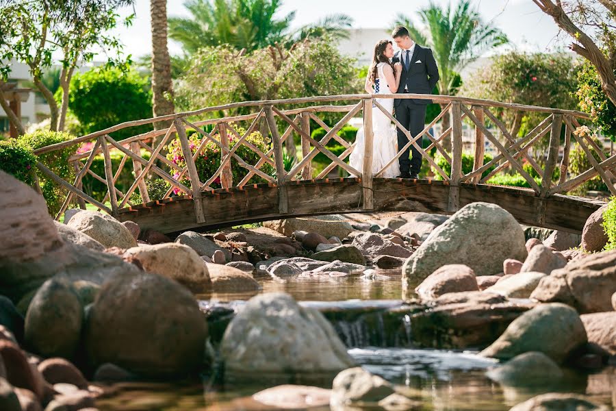 Fotógrafo de bodas Vitaliy Gunya (suresh). Foto del 8 de marzo 2015