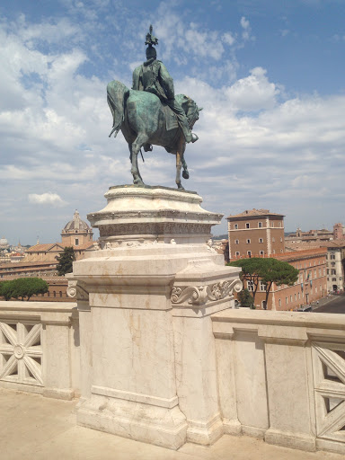 Statua equestre di Vittorio Emanuele II