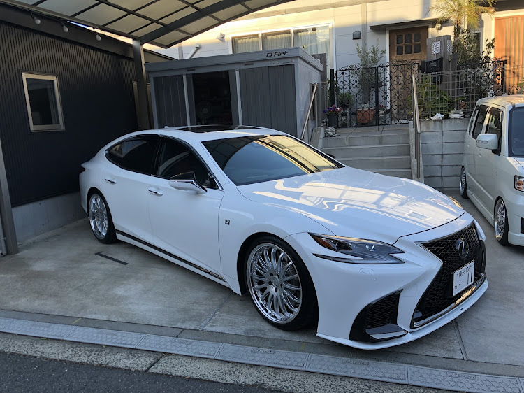 LSのLS500・LS500h・D'Art【ディアート】・D'Art・ディアートに関するカスタム事例の投稿画像9枚目