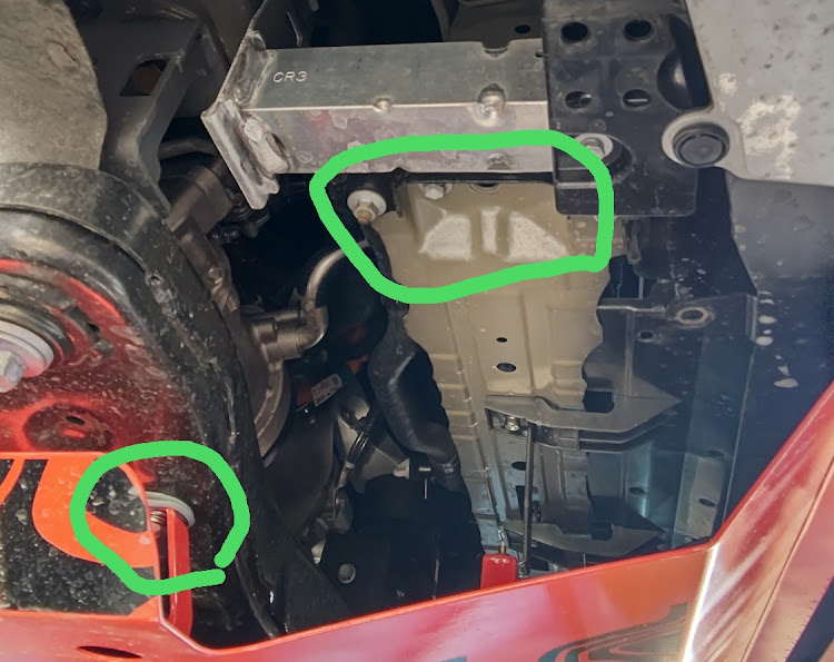 RAV4のブルバー取り付け・ブッシュガードワイヤー・新年のご挨拶・2023年もよろしくお願いしますに関するカスタム事例の投稿画像6枚目