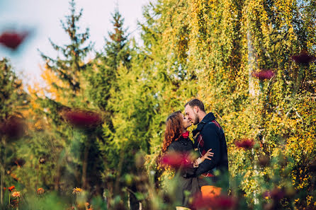 Fotógrafo de casamento Marina Guselnikova (marizi). Foto de 8 de outubro 2016