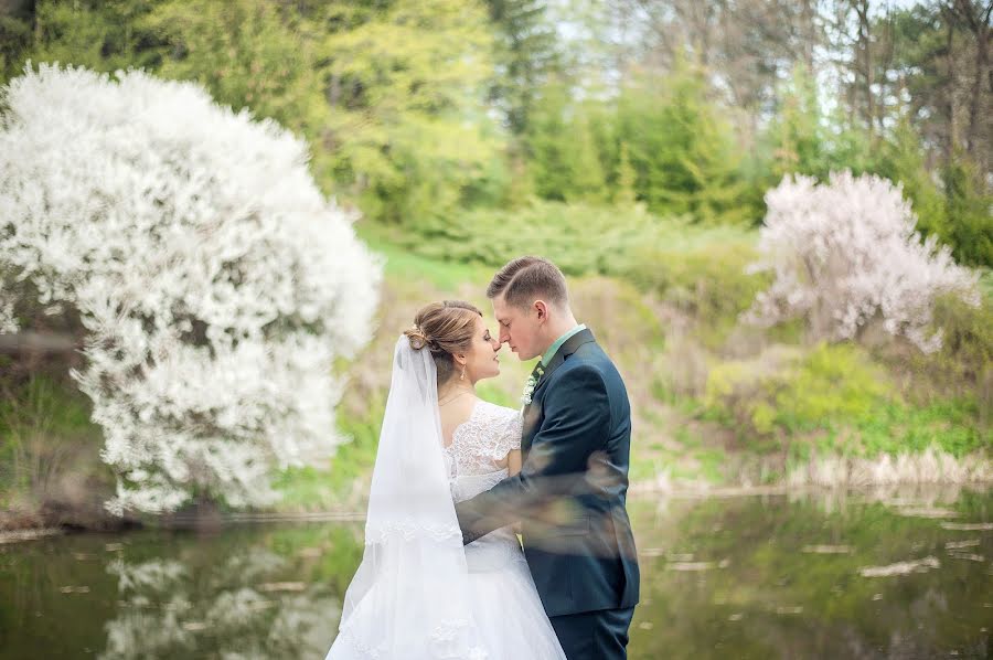 Fotografo di matrimoni Vitaliy Matviec (vmgardenwed). Foto del 13 dicembre 2017