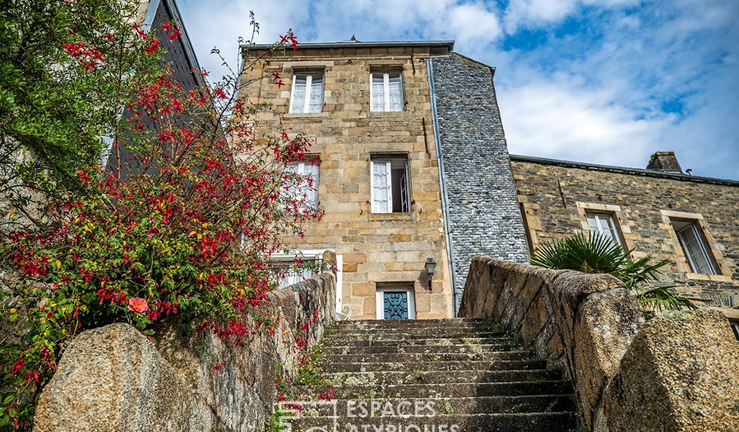 House with terrace Morlaix