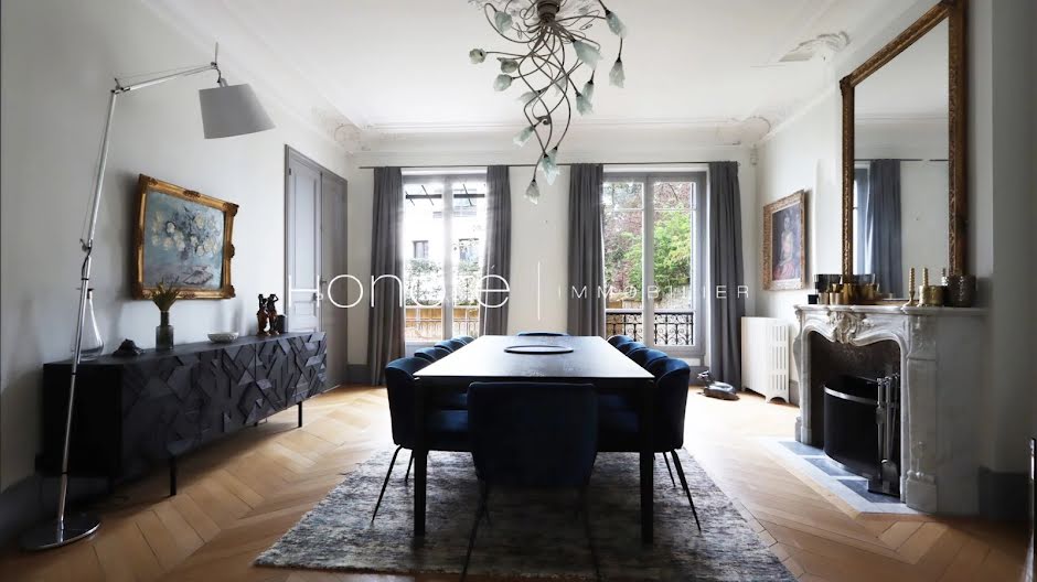 Vente maison 8 pièces 340 m² à Versailles (78000), 2 990 000 €
