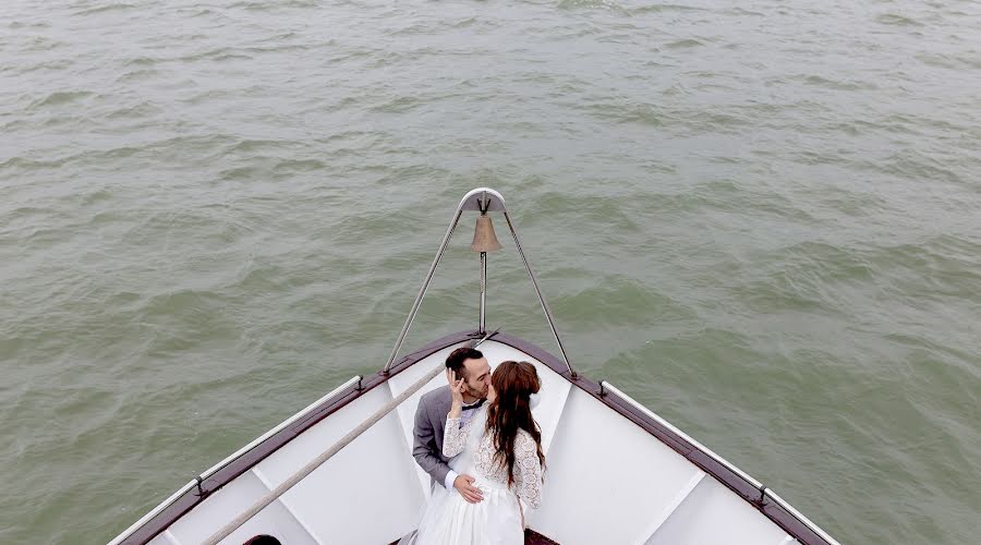 Fotógrafo de casamento Burtila Bogdan (burtilabogdan). Foto de 1 de fevereiro 2023