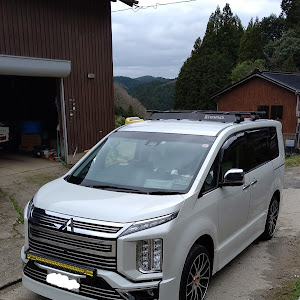 デリカD:5 CV1W