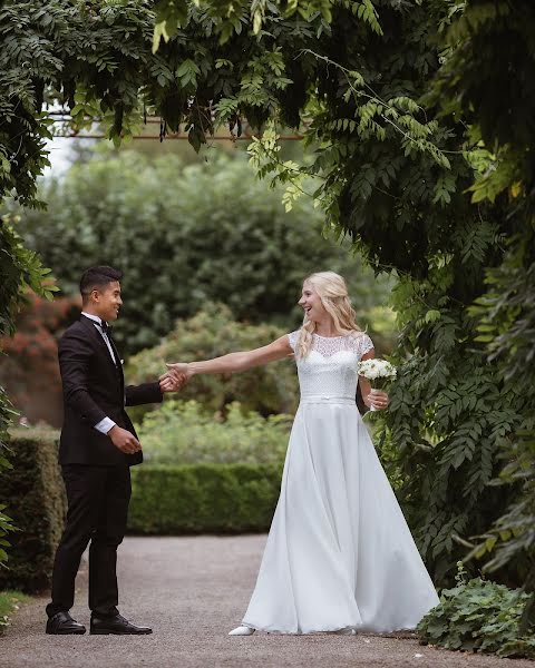 Fotógrafo de casamento Viktoria Shabalina (vikashabalina). Foto de 2 de novembro 2021