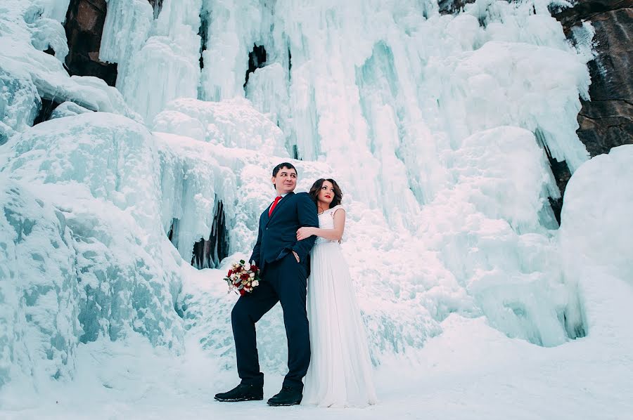 Fotógrafo de casamento Ekaterina Andreeva (ekaterinaand). Foto de 29 de março 2017