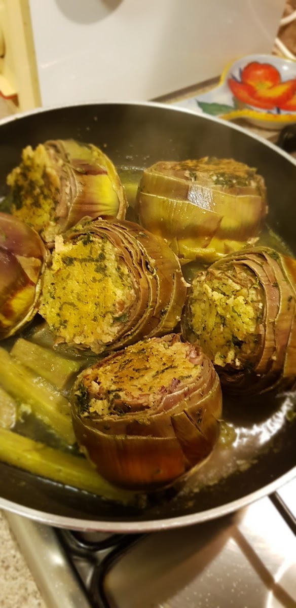 Stuffed Artichokes
Gluten Free Cooking Class at Mama Isa's Cooking School Venice
https://isacookinpadua.altervista.org/gluten-free-classes.html