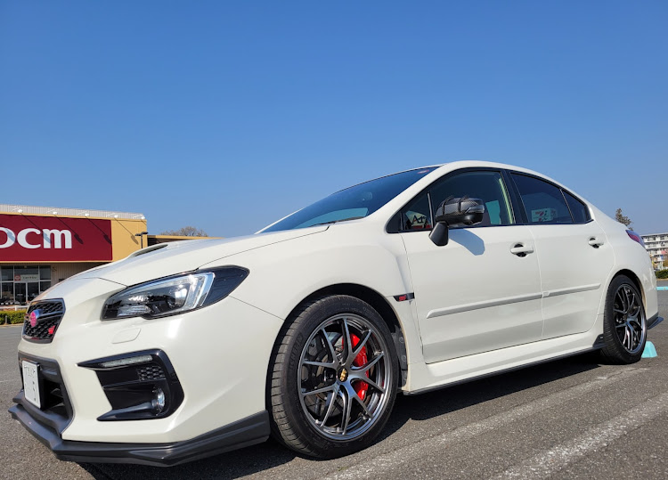 WRX S4の遠征前に洗車🤭・ご褒美パン🍞に関するカスタム事例の投稿画像8枚目