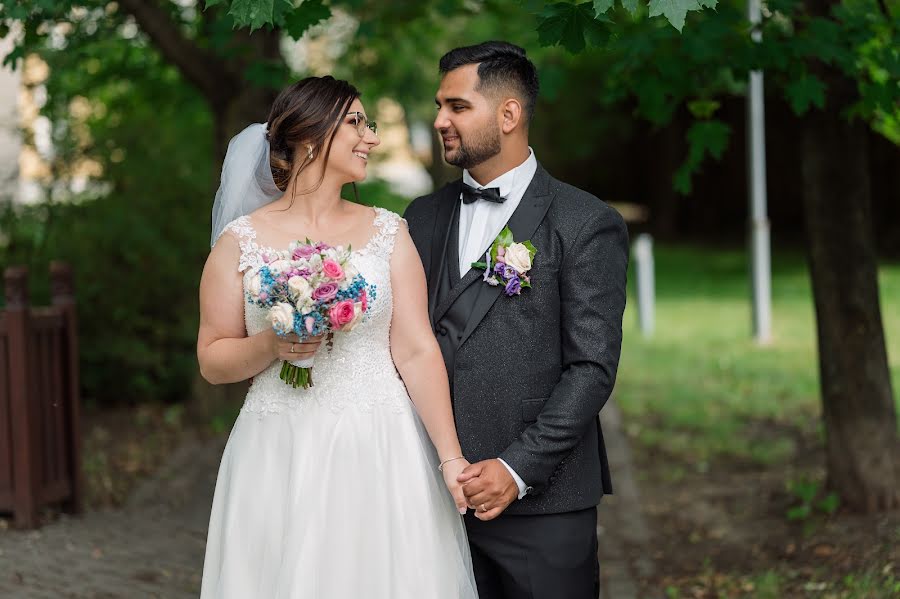 Fotógrafo de casamento Buzas Botond Buzas (botondbuzas). Foto de 31 de janeiro 2023