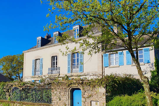 House with pool and terrace