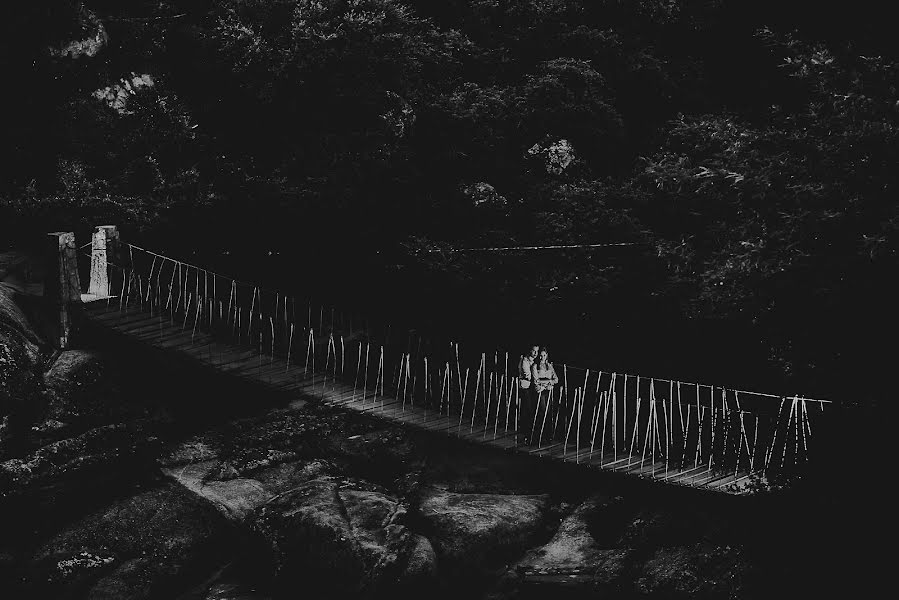 Fotografo di matrimoni Christian Barrantes (barrantes). Foto del 9 agosto 2017