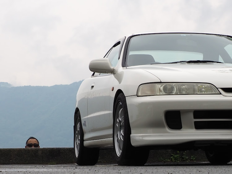 WRX STIの蛍光イエロー・こっそりリニューアル計画中🙊・自然に溶け込む⁉️・兄弟車コラボ・皆様に感謝に関するカスタム事例の投稿画像3枚目
