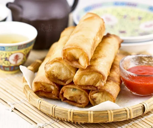 Asian Spring Rolls Veg [6 Pcs]