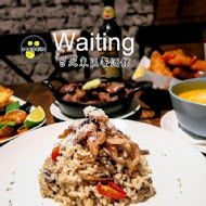 Waiting Bistro