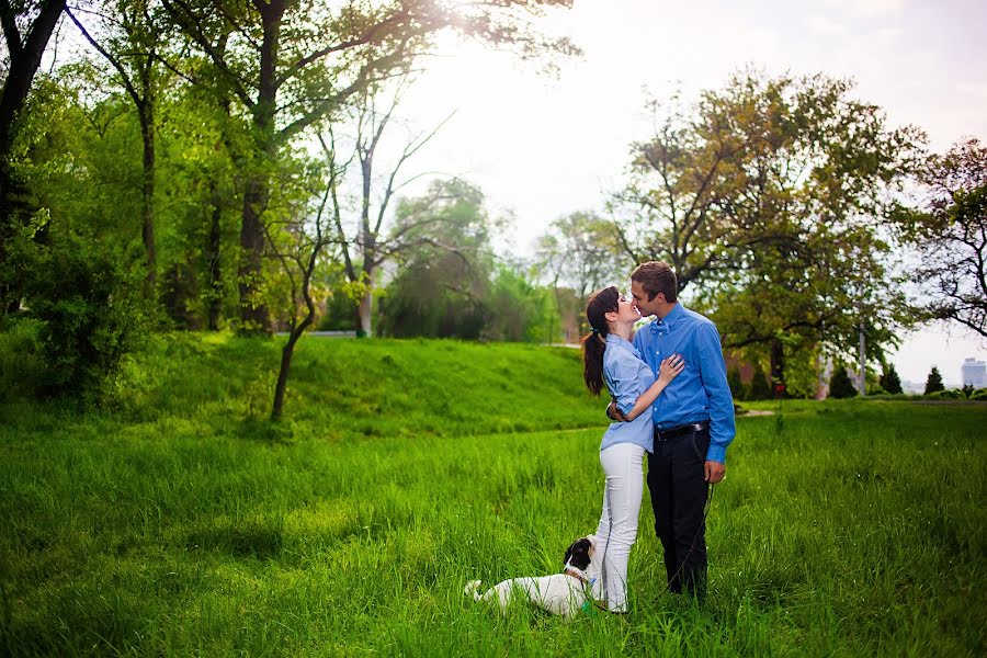 Fotógrafo de casamento Darina Limarenko (andriyanova). Foto de 21 de junho 2015