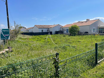 terrain à Bretignolles-sur-Mer (85)