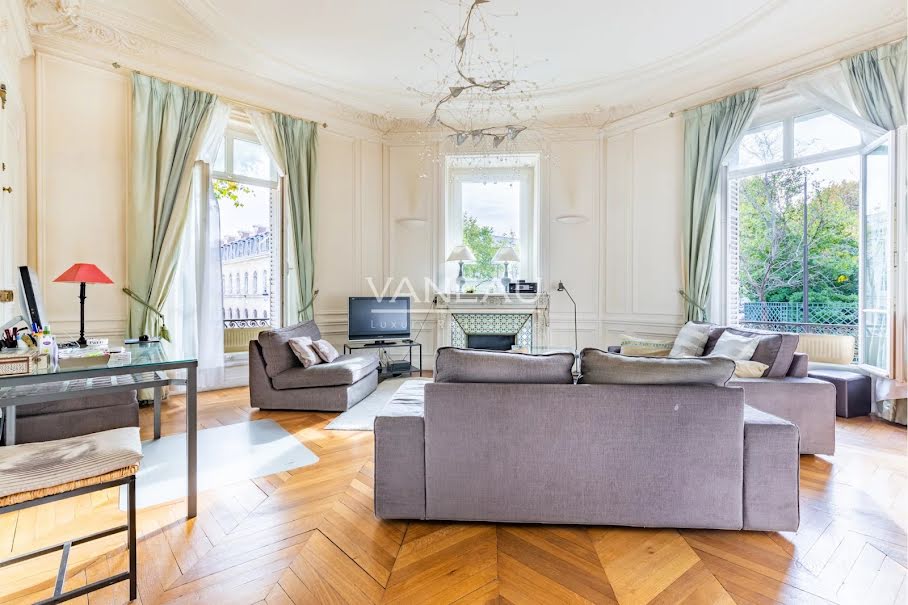 Vente appartement 5 pièces 132.55 m² à Paris 7ème (75007), 1 990 000 €