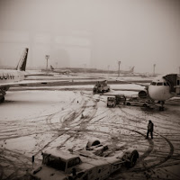 Paris airport snow di 