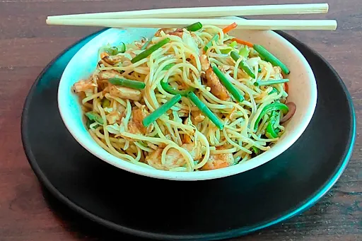 Chicken Hakka Noodles