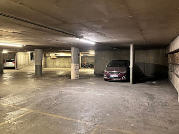 parking à Paris 16ème (75)